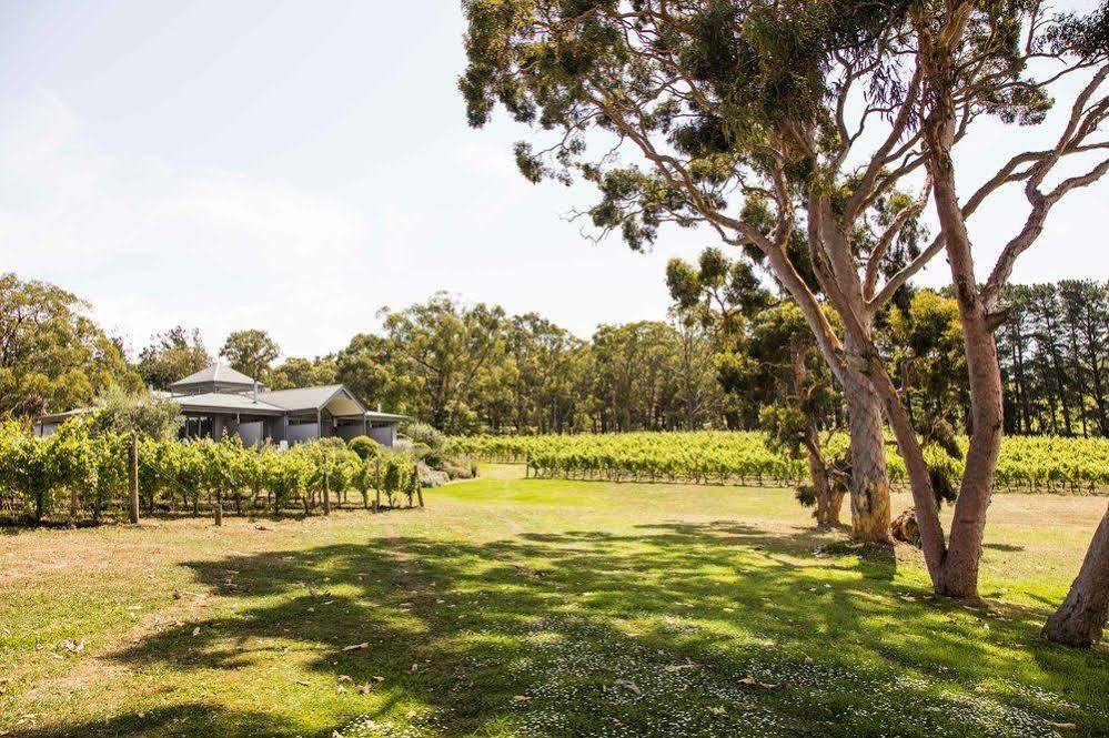 Polperro Villas Red Hill Exterior photo