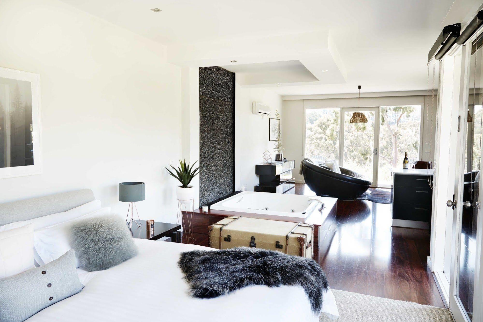 Polperro Villas Red Hill Exterior photo